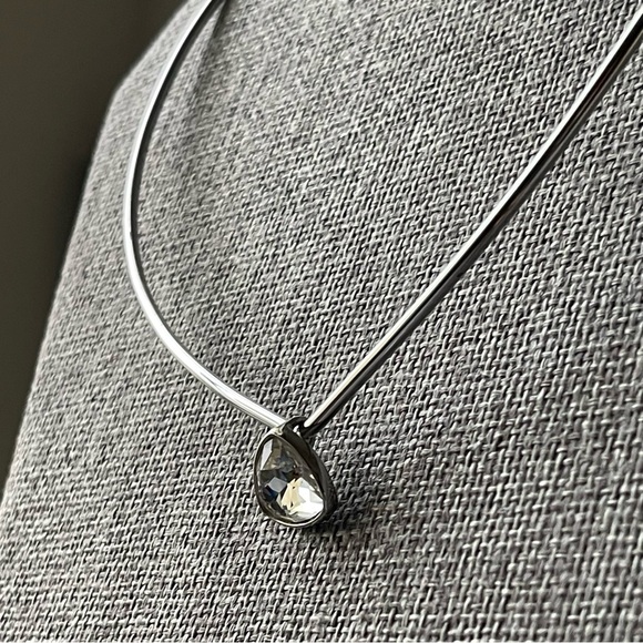 JOAN RIVERS | Sparkling Clear Crystal Pendant Silver Tone Statement 15" Choker - Picture 7 of 11